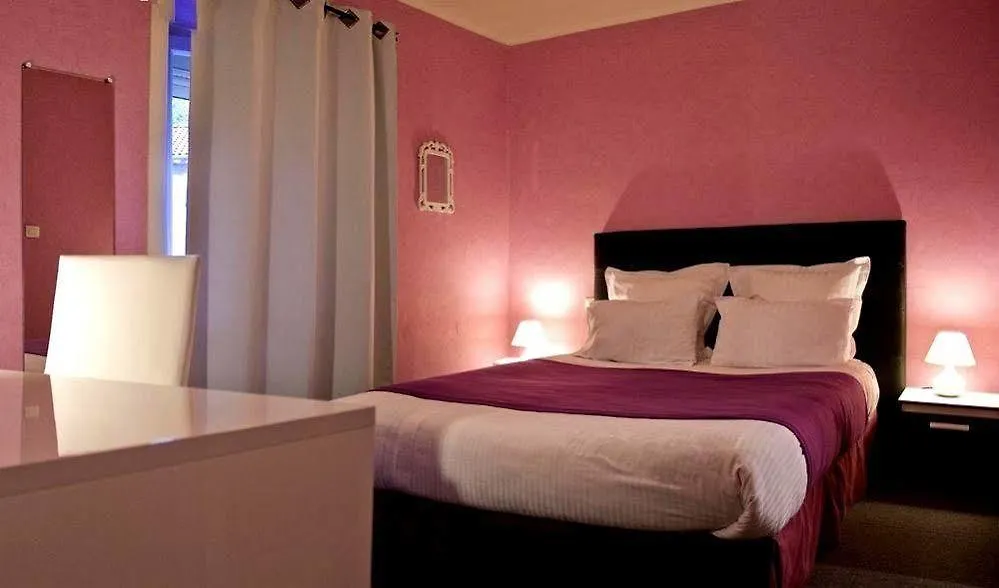 Logis Hotel Restaurant De La Poste Pontgibaud
