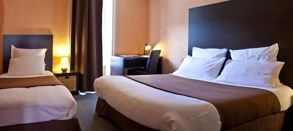 Logis Hotel Restaurant De La Poste Pontgibaud